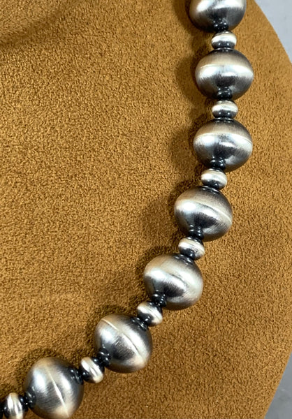 Alternating Navajo Bead Necklace by Veltenia Haley