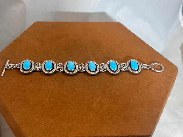 Oval Turquoise Link Bracelet by Don Lucas