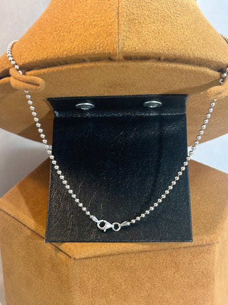 Scalloped Pendant by Keri Muniz