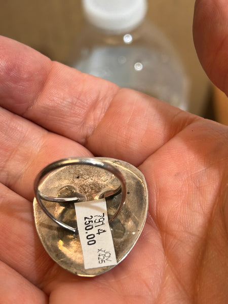 Vintage Shadow Box Bear Ring (circa 1960s)