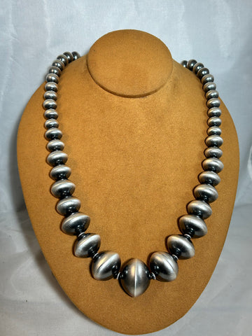 Graduated Navajo Pearl Necklace