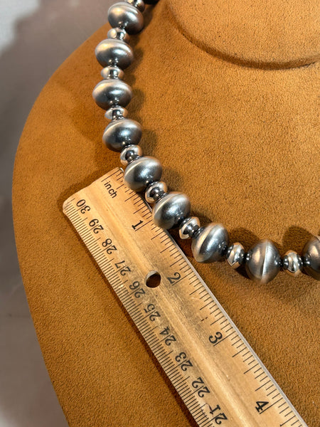 17" High Polish Single Alternating Navajo Bead Necklace by Ruby Haley