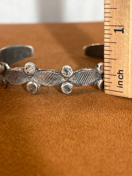 Oval Point Cuff by Jock Favour